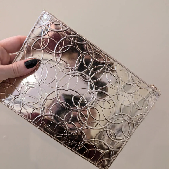 MAC Metallic make up bag with Floral Accent - Picture 5 of 6